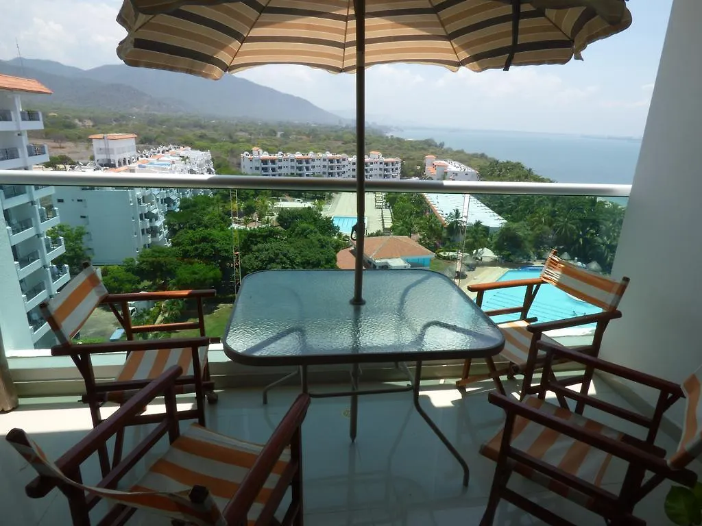 Costa Azul Suites 802 Santa Marta